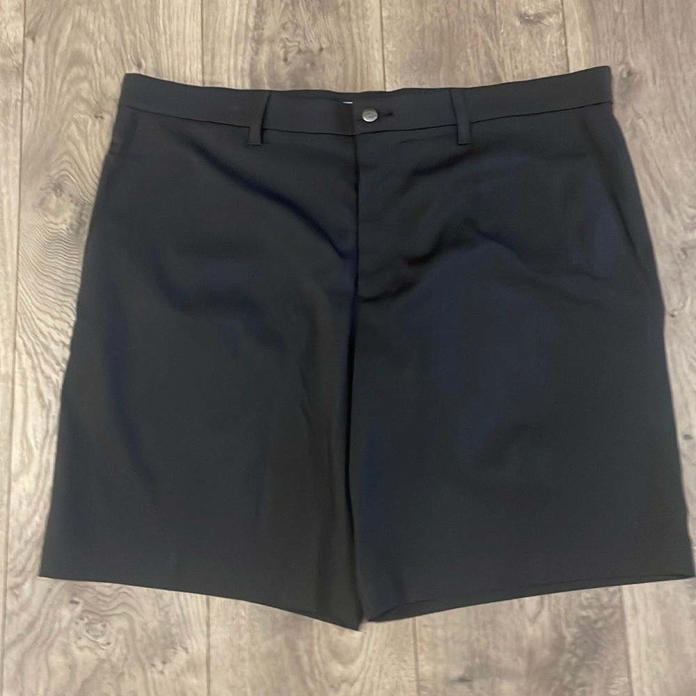 Men Callaway Golf Shorts sz.38 NWOT